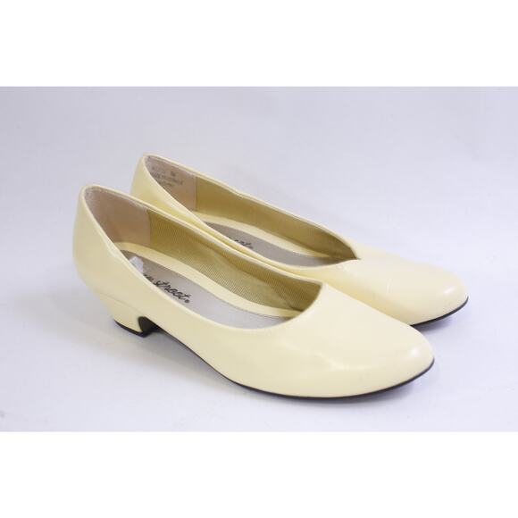 Easy Flex Buttercream Color, Flats, 9M, Easy Street Shoes, Women Shoes, Fashion - Picture 1 of 3